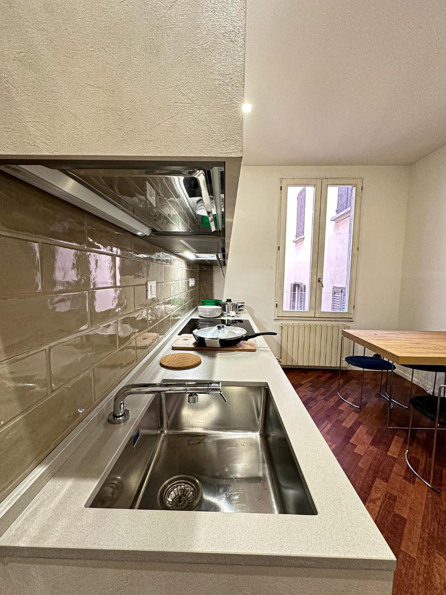 Whouse Large Suite Apartment Indipendenza Bologna Buitenkant foto