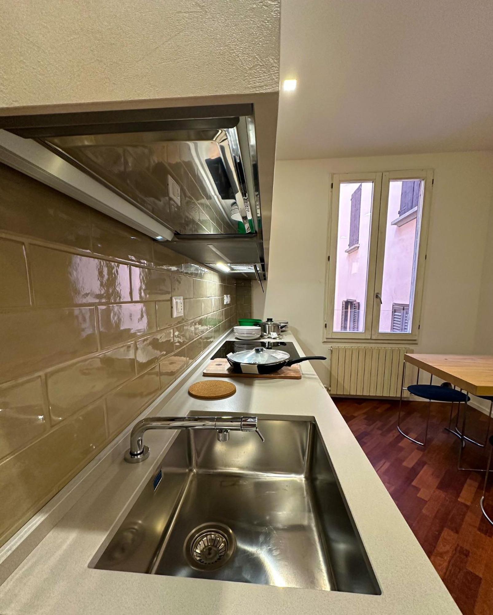 Whouse Large Suite Apartment Indipendenza Bologna Buitenkant foto